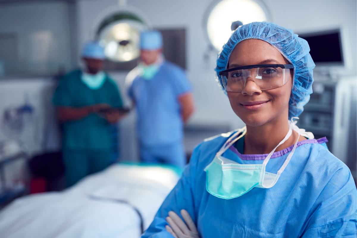 A nurse uses her operating room nurse resume skills.