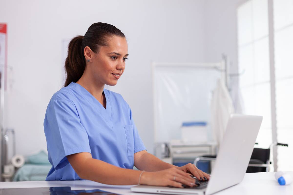 A nurses uses her CCDS certification as a clinical documentation specialist.