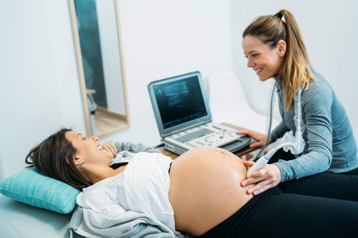 2025 Nurse Midwife Salary: Facts, Figures, and Salaries by State