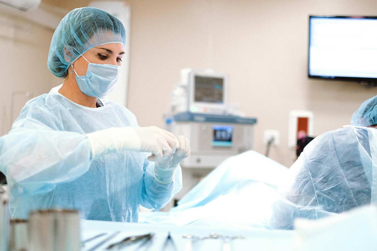 2025 Surgical Tech Salary: Facts, Figures, and Salaries by State