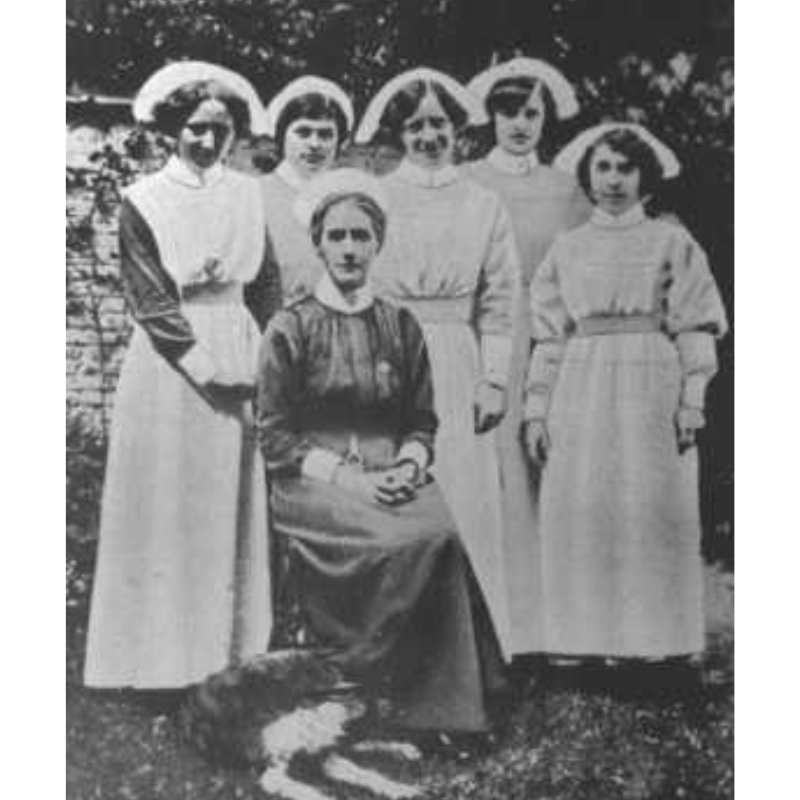 Edith Cavell and nursing students.
